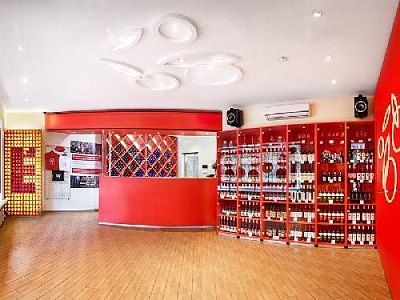Outstanding wine boutique